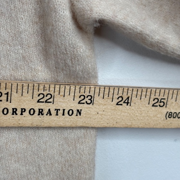 J Crew Rollneck Sweater L Supersoft Yarn Beige Wool Alpaca Classic Minimalist - Picture 8 of 10